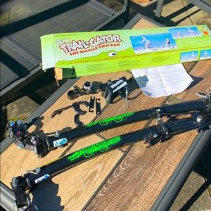 Trail gator kids tow bar (two tow bars in package)